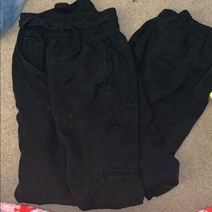AE black cargo joggers
